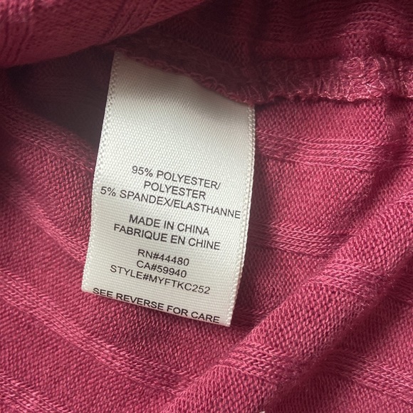 Love,fire pink tie on the side long sleeve shirt  Size Small - Picture 4 of 4